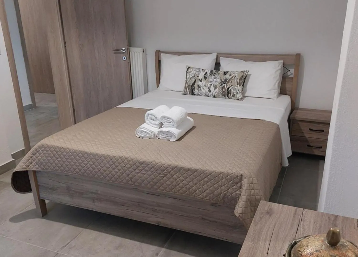 Irina'S Apartment 사코우디아 0*,