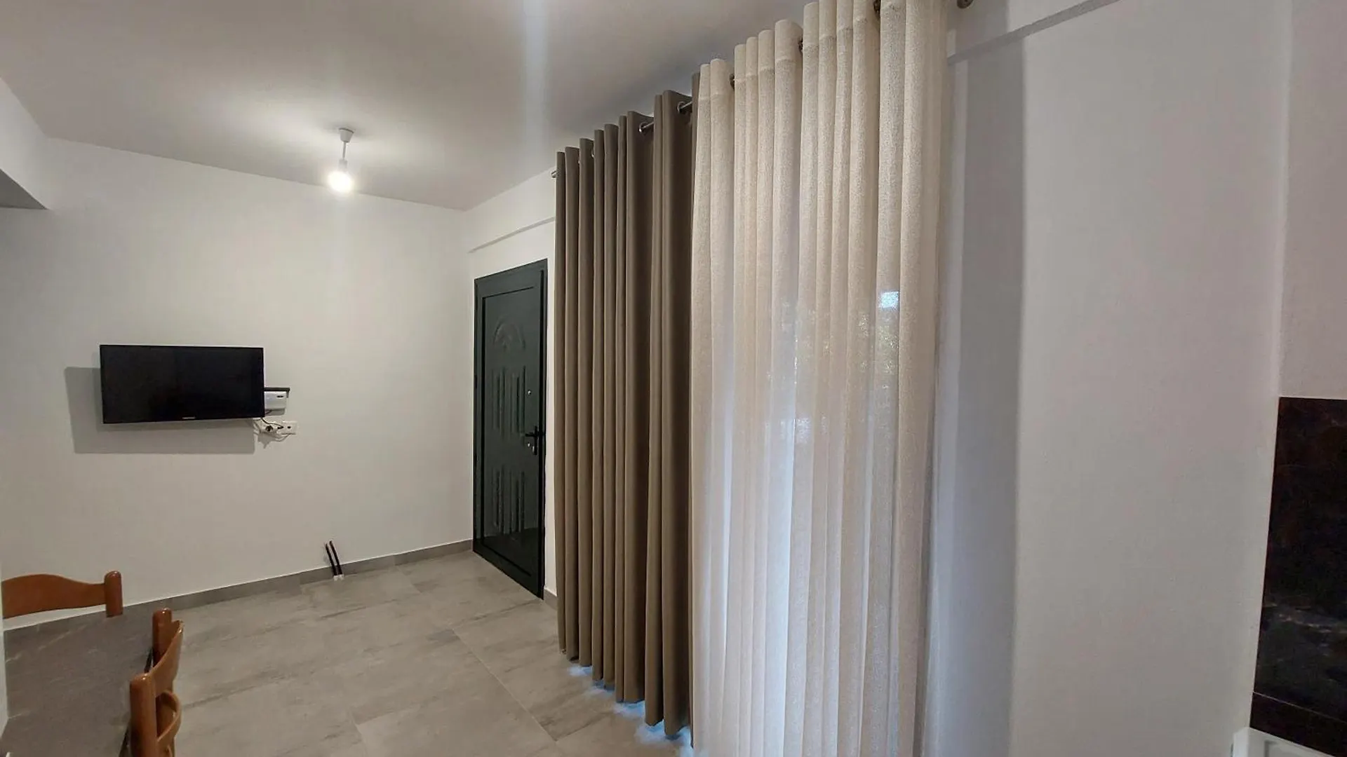 Irina'S Apartment 사코우디아