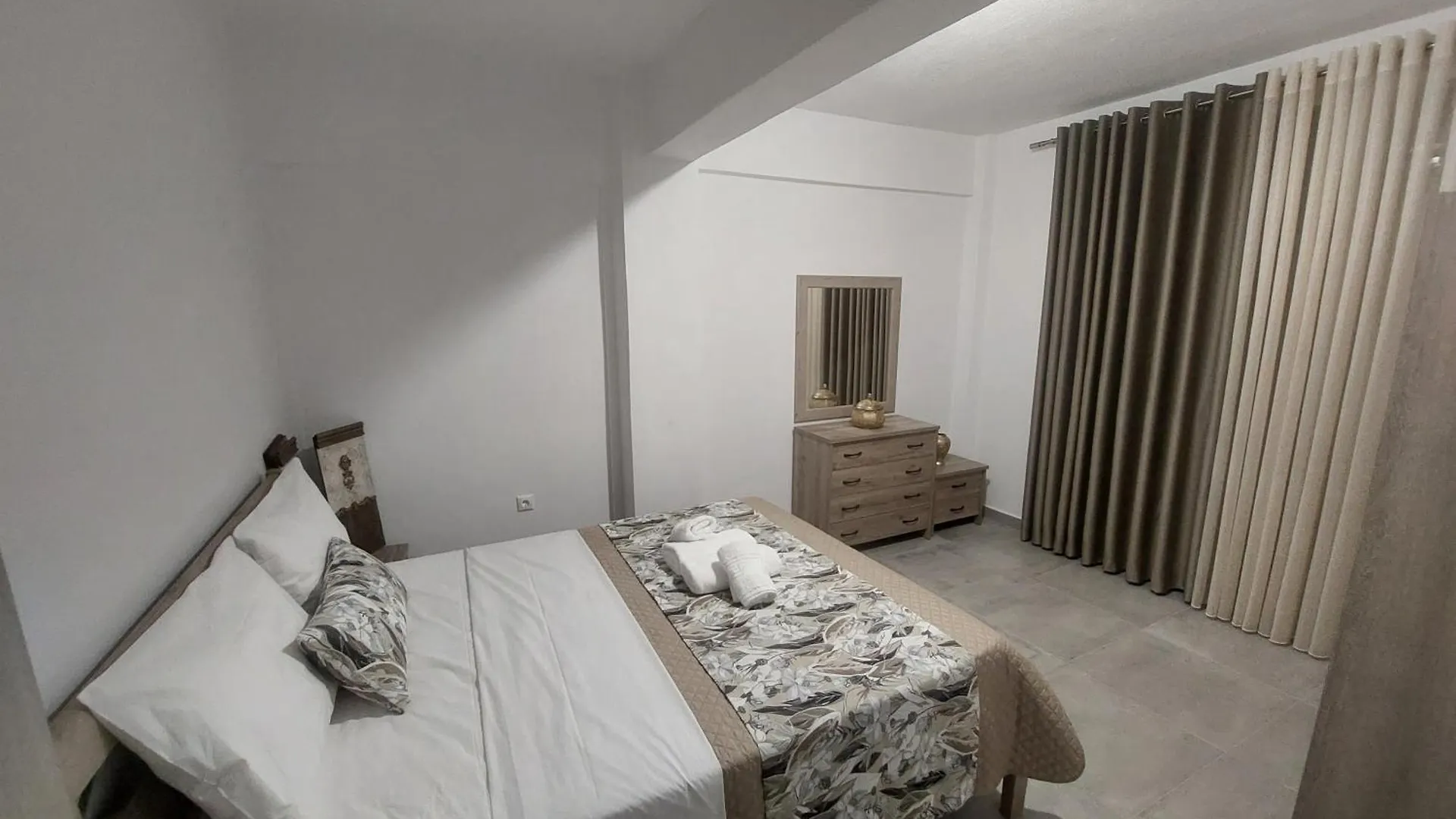 Irina'S Apartment 사코우디아