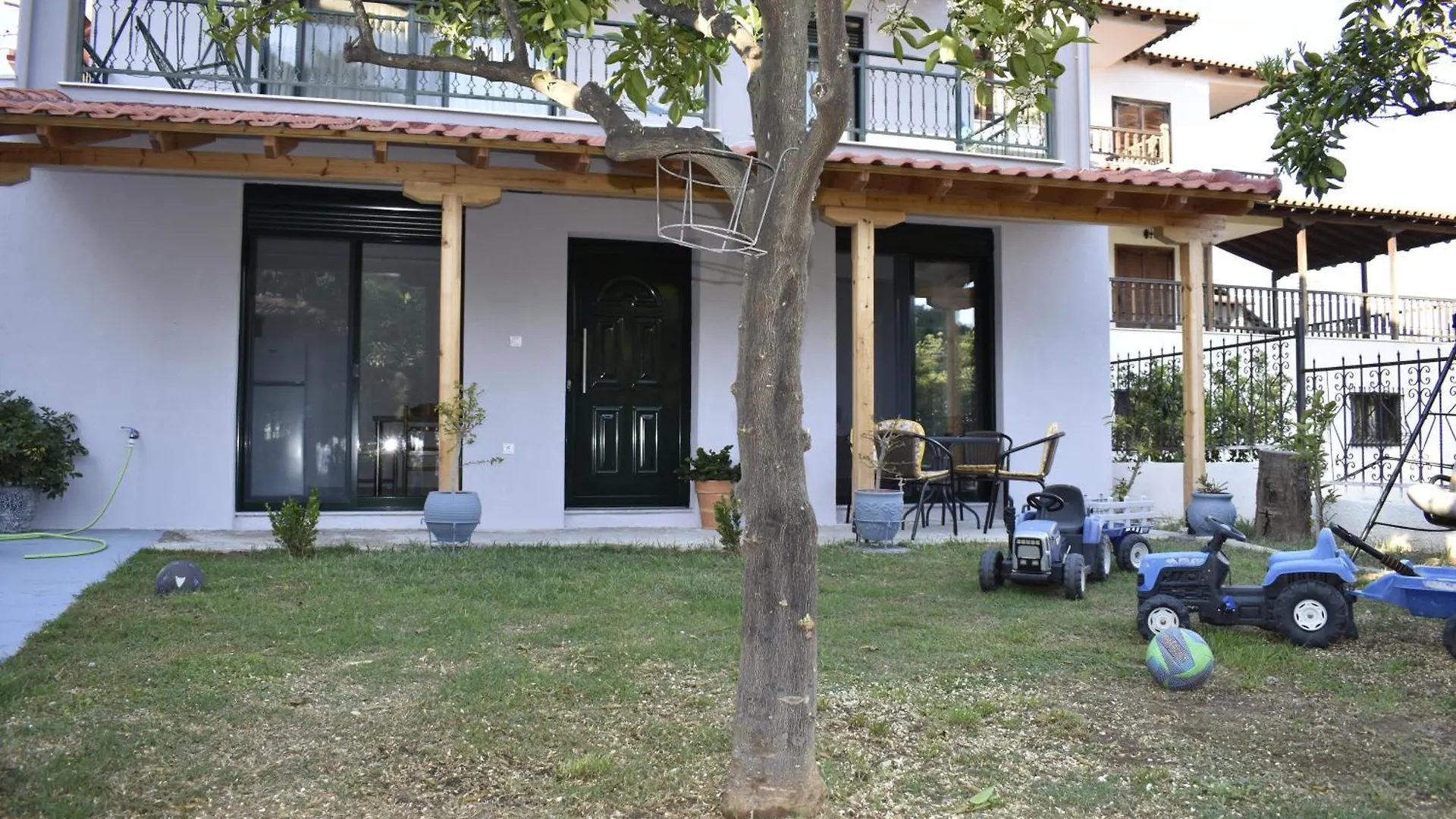 Irina'S Apartment Psakoudia 0*,